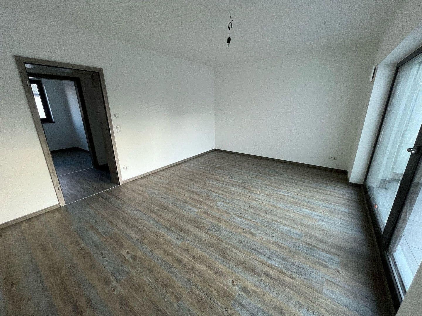 Pronájem bytu 2+1 48 m², Tannenstrasse 10, Andernach, Porýní-Falc Pronájem bytu 2+1 48 m², Tannenstrasse 10, Andernach, Porýní-Falc