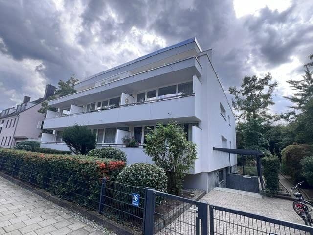 Pronájem bytu 1+1 40 m², Herzog-Johann-Str. 18, München, Bavorsko Pronájem bytu 1+1 40 m², Herzog-Johann-Str. 18, München, Bavorsko