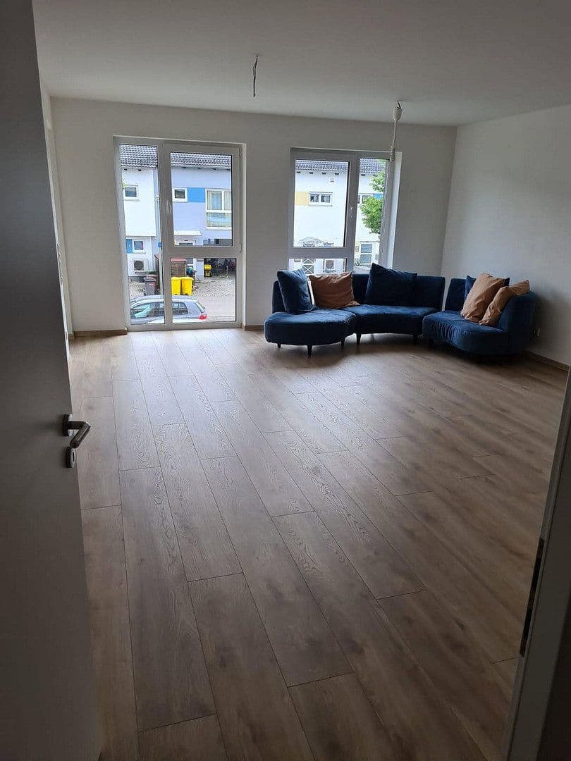 Pronájem bytu 3+1 88 m², Gustav-Stresemann-Straße 21, Göggingen, Bavorsko Pronájem bytu 3+1 88 m², Gustav-Stresemann-Straße 21, Göggingen, Bavorsko