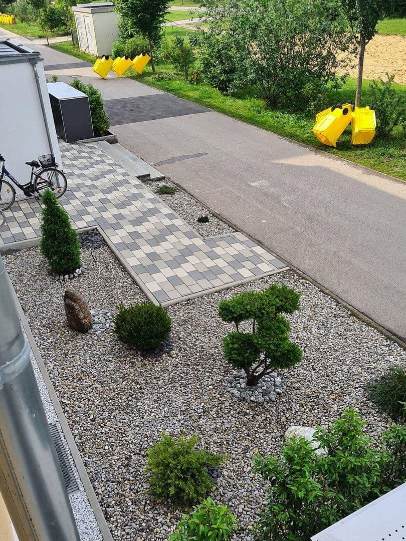 Pronájem bytu 3+1 88 m², Gustav-Stresemann-Straße 21, Göggingen, Bavorsko Pronájem bytu 3+1 88 m², Gustav-Stresemann-Straße 21, Göggingen, Bavorsko