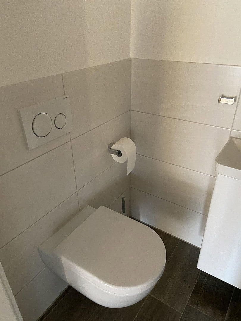 Pronájem bytu 3+1 88 m², Gustav-Stresemann-Straße 21, Göggingen, Bavorsko Pronájem bytu 3+1 88 m², Gustav-Stresemann-Straße 21, Göggingen, Bavorsko