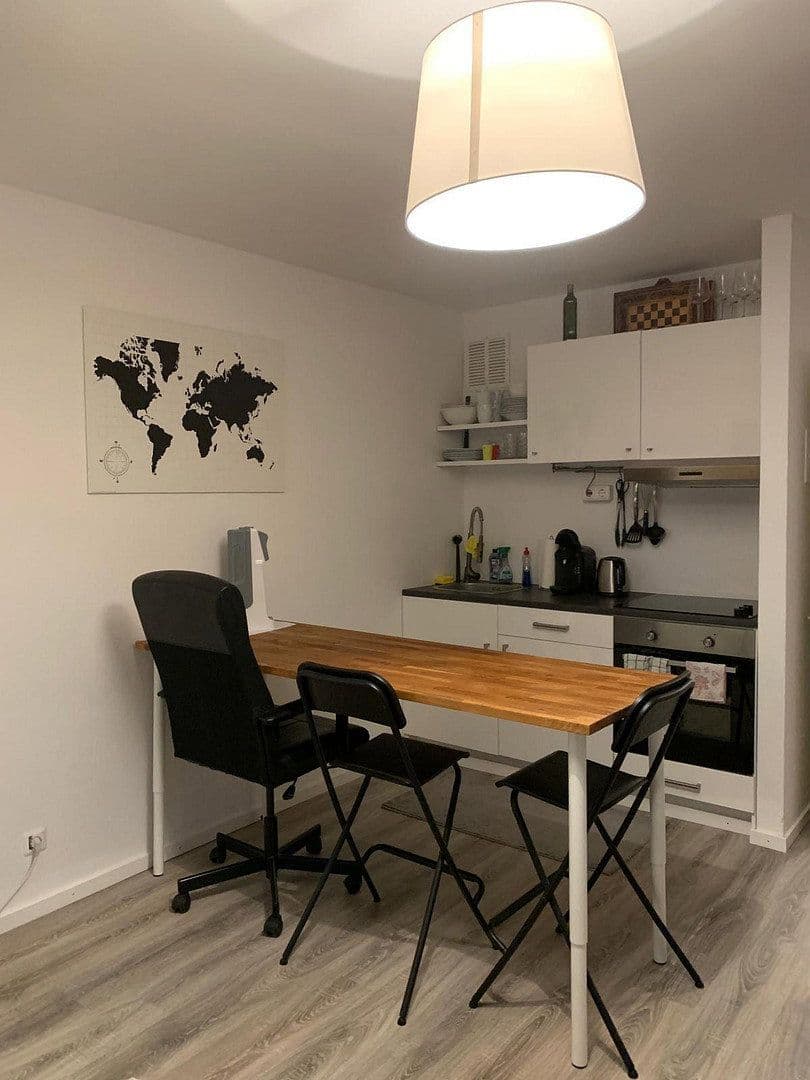 Prodej bytu 1+1 30 m², Schleißheimerstr. 188, Munich, Bavorsko Prodej bytu 1+1 30 m², Schleißheimerstr. 188, Munich, Bavorsko
