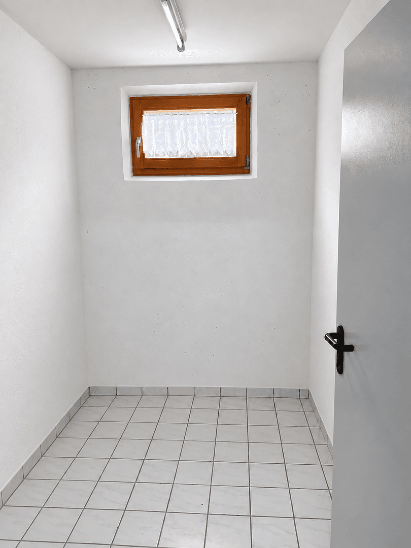 Pronájem bytu 4+1 96 m², Neuhausen, Bádensko-Württembersko Pronájem bytu 4+1 96 m², Neuhausen, Bádensko-Württembersko