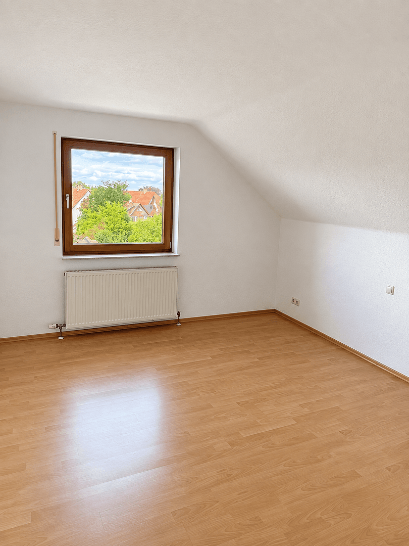 Pronájem bytu 4+1 96 m², Neuhausen, Bádensko-Württembersko Pronájem bytu 4+1 96 m², Neuhausen, Bádensko-Württembersko