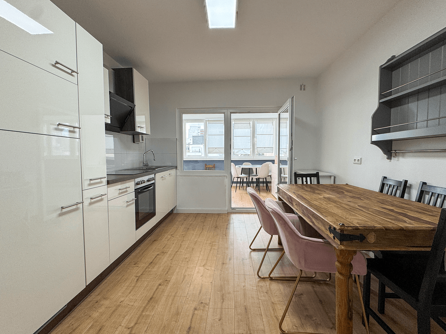 Pronájem bytu 3+1 75 m², Leverkusen, Severní Porýní-Vestfálsko Pronájem bytu 3+1 75 m², Leverkusen, Severní Porýní-Vestfálsko