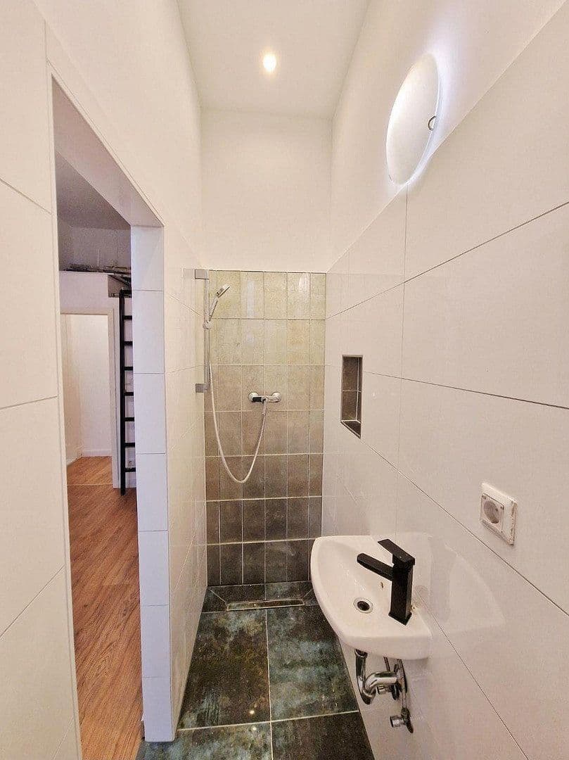Prodej bytu 5+1 130 m², Berlin, Berlín Prodej bytu 5+1 130 m², Berlin, Berlín