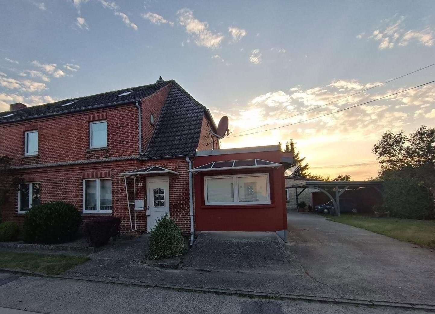 Prodej domu 190 m², pozemek 1.980 m², Güstrow, Mecklenburg-Vorpommern Prodej domu 190 m², pozemek 1.980 m², Güstrow, Mecklenburg-Vorpommern