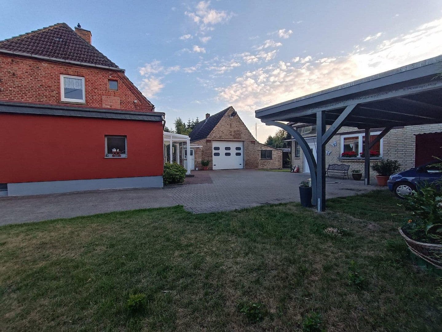 Prodej domu 190 m², pozemek 1.980 m², Güstrow, Mecklenburg-Vorpommern Prodej domu 190 m², pozemek 1.980 m², Güstrow, Mecklenburg-Vorpommern