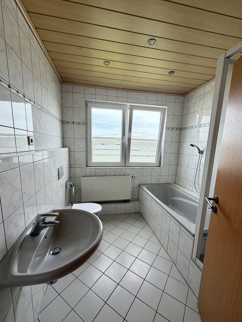 Prodej domu 120 m², pozemek 257 m², Stefan-Zweig-Straße 5, Neuwied, Porýní-Falc Prodej domu 120 m², pozemek 257 m², Stefan-Zweig-Straße 5, Neuwied, Porýní-Falc