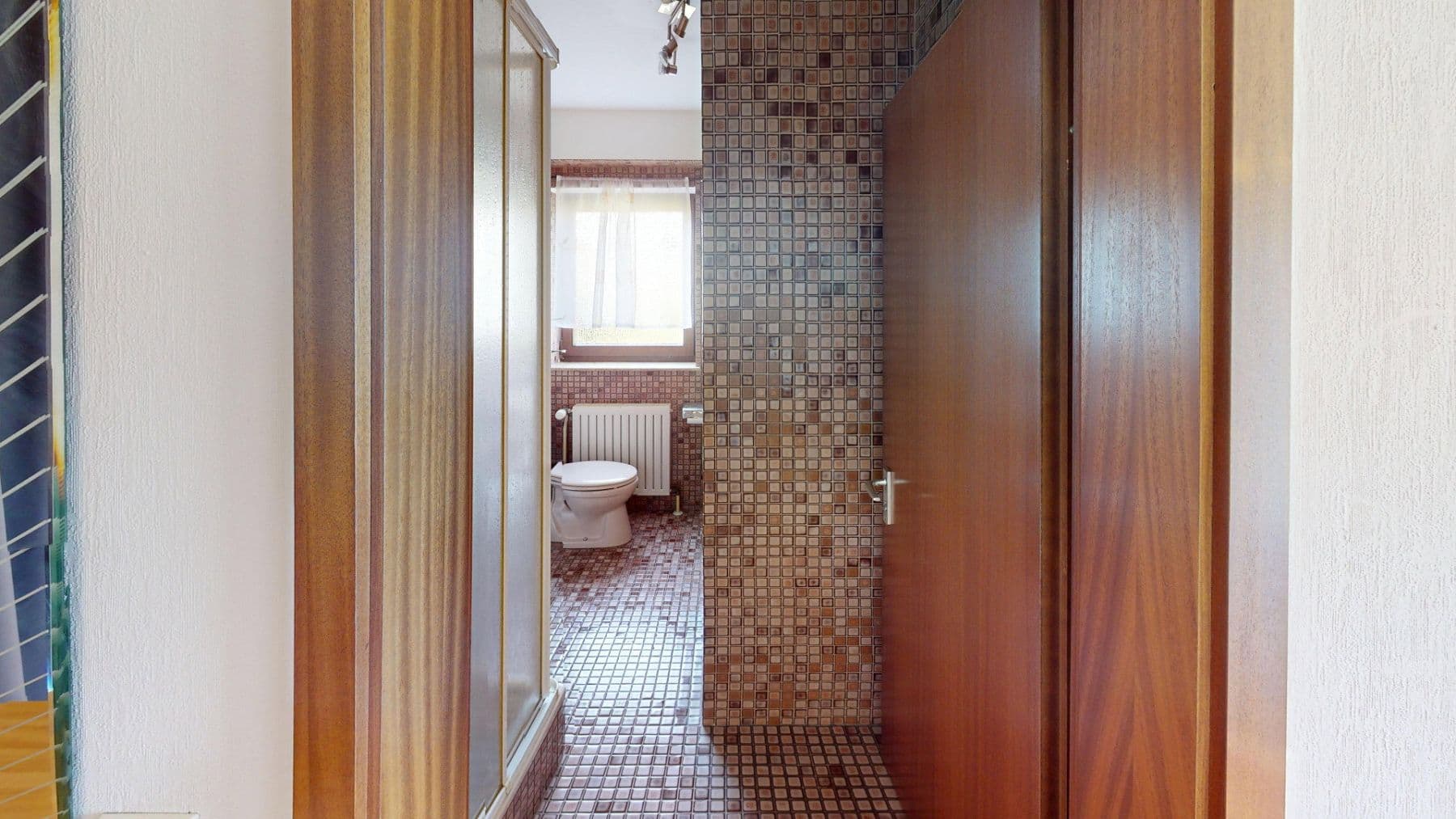 Prodej domu 197 m², pozemek 501 m², Am See 2/1, Großbettlingen, Bádensko-Württembersko Prodej domu 197 m², pozemek 501 m², Am See 2/1, Großbettlingen, Bádensko-Württembersko