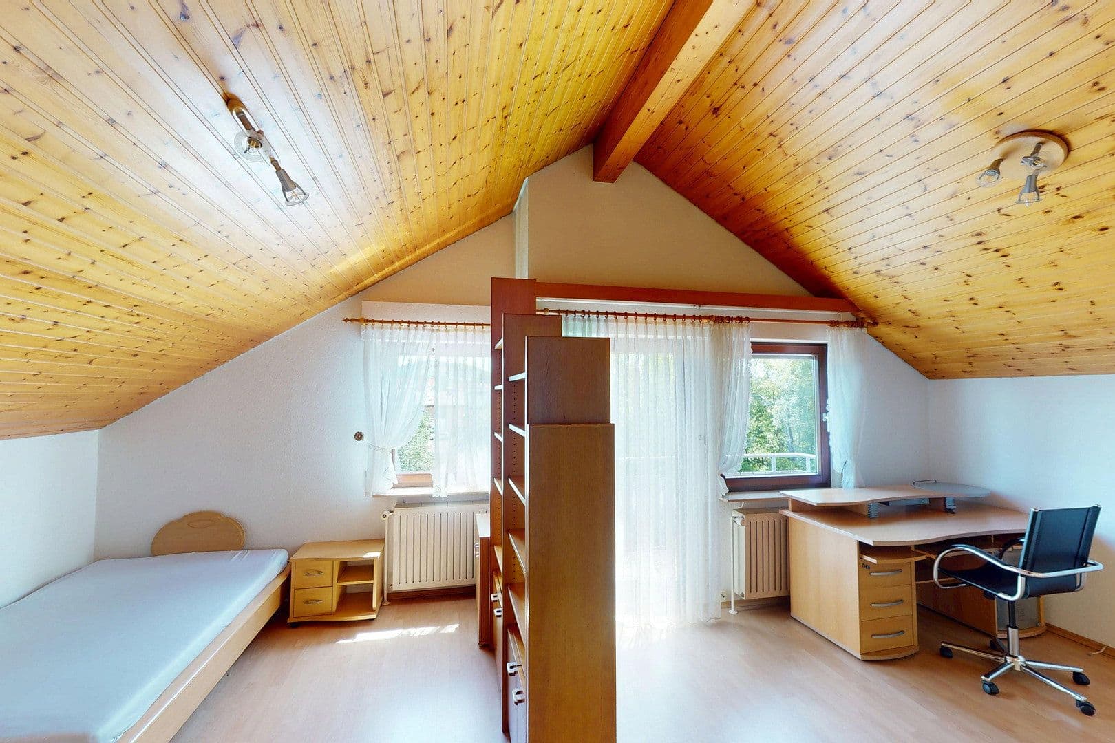 Prodej domu 197 m², pozemek 501 m², Am See 2/1, Großbettlingen, Bádensko-Württembersko Prodej domu 197 m², pozemek 501 m², Am See 2/1, Großbettlingen, Bádensko-Württembersko