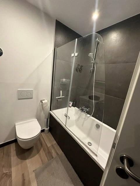 Prodej bytu 3+1 80 m², Fürstenackerstraße 5, München Solln, Bavorsko Prodej bytu 3+1 80 m², Fürstenackerstraße 5, München Solln, Bavorsko