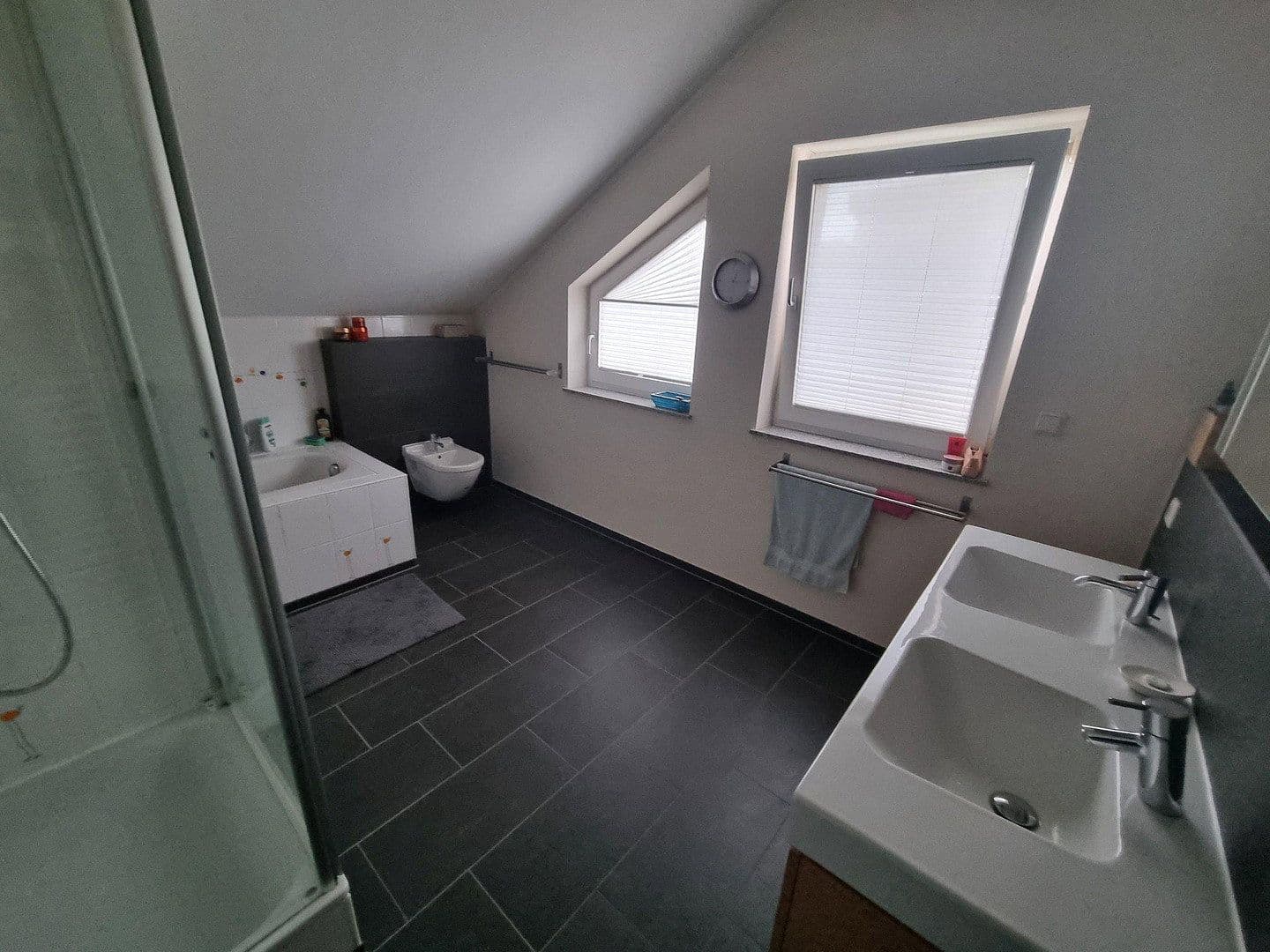 Prodej domu 260 m², pozemek 634 m², Lohmar, Severní Porýní-Vestfálsko Prodej domu 260 m², pozemek 634 m², Lohmar, Severní Porýní-Vestfálsko