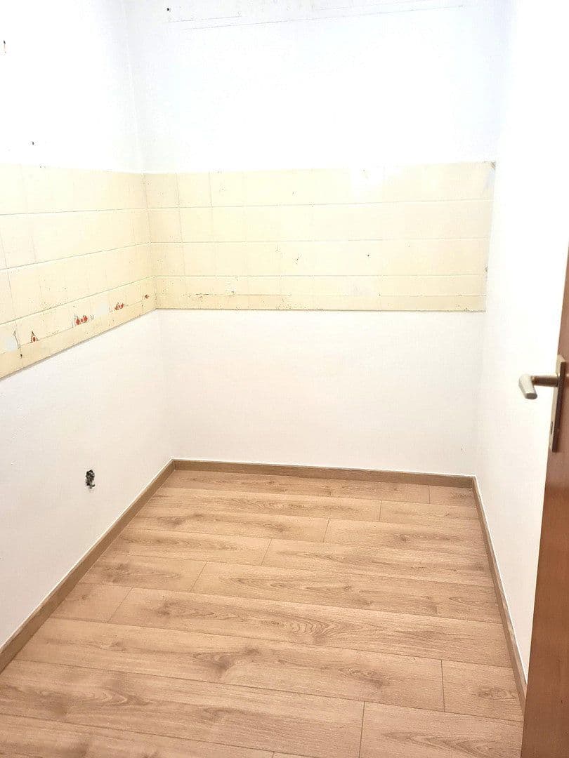 Pronájem kanceláře 135 m², München, Bavorsko Pronájem kanceláře 135 m², München, Bavorsko