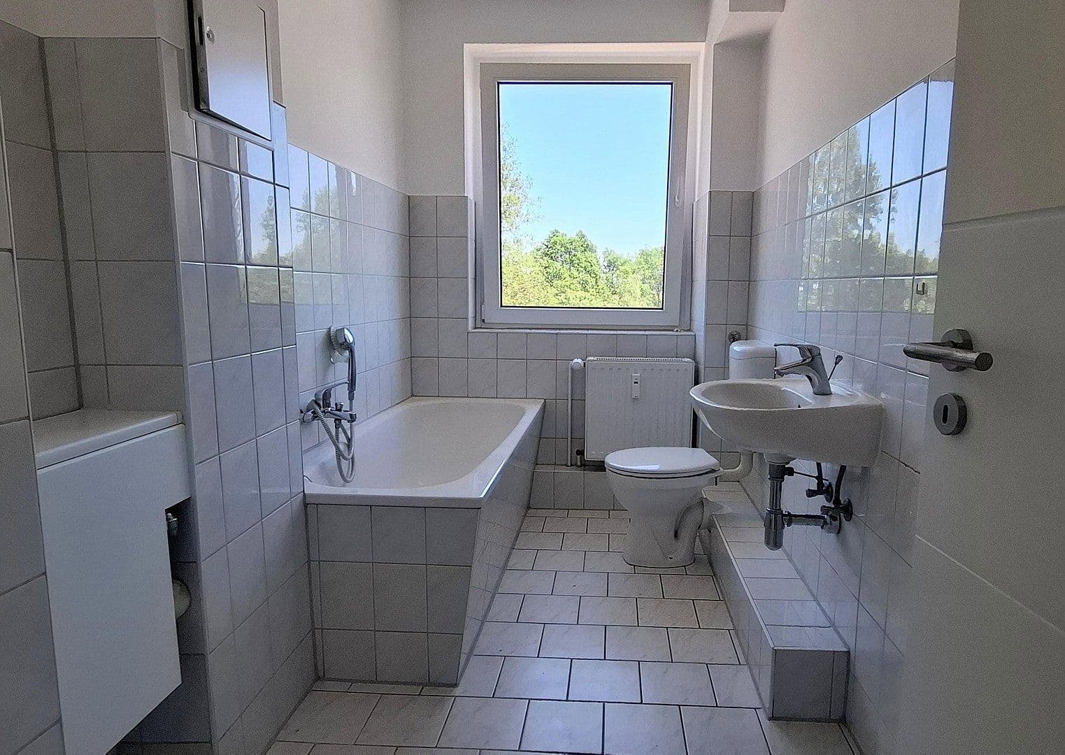 Pronájem bytu 3+1 62 m², Kellerstraße 12, Bad Sülze, Mecklenburg-Vorpommern Pronájem bytu 3+1 62 m², Kellerstraße 12, Bad Sülze, Mecklenburg-Vorpommern