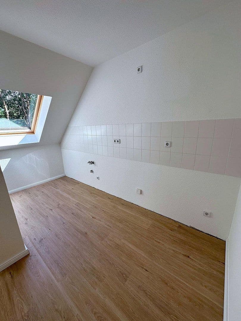 Pronájem bytu 3+1 95 m², Brandenburgische Str., Zossen, Braniborsko Pronájem bytu 3+1 95 m², Brandenburgische Str., Zossen, Braniborsko