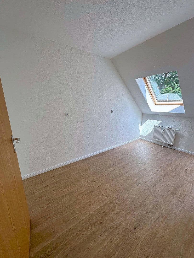 Pronájem bytu 3+1 95 m², Brandenburgische Str., Zossen, Braniborsko Pronájem bytu 3+1 95 m², Brandenburgische Str., Zossen, Braniborsko