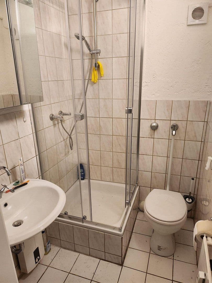 Prodej domu 295 m², pozemek 232 m², Essen, Severní Porýní-Vestfálsko Prodej domu 295 m², pozemek 232 m², Essen, Severní Porýní-Vestfálsko