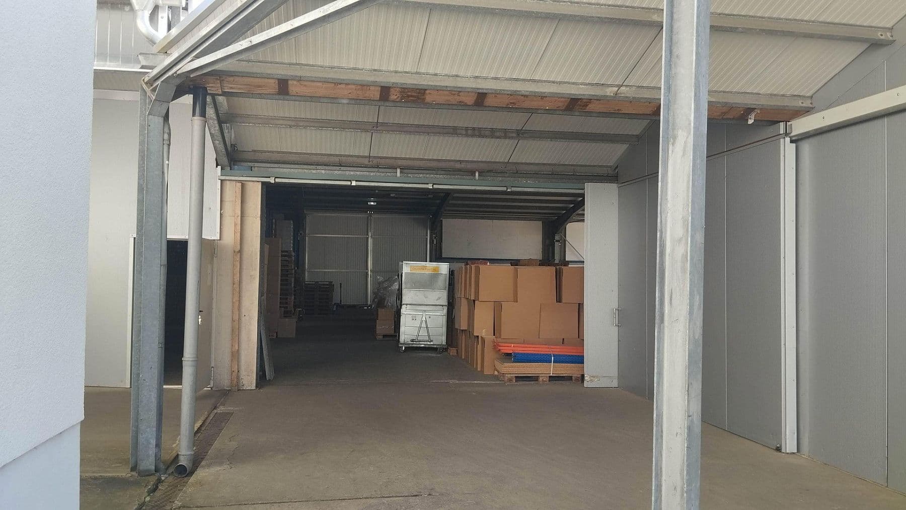 Pronájem nebytového prostoru 1.000 m², Industriegebiet 6, Saarbrücken, Země Sársko Pronájem nebytového prostoru 1.000 m², Industriegebiet 6, Saarbrücken, Země Sársko
