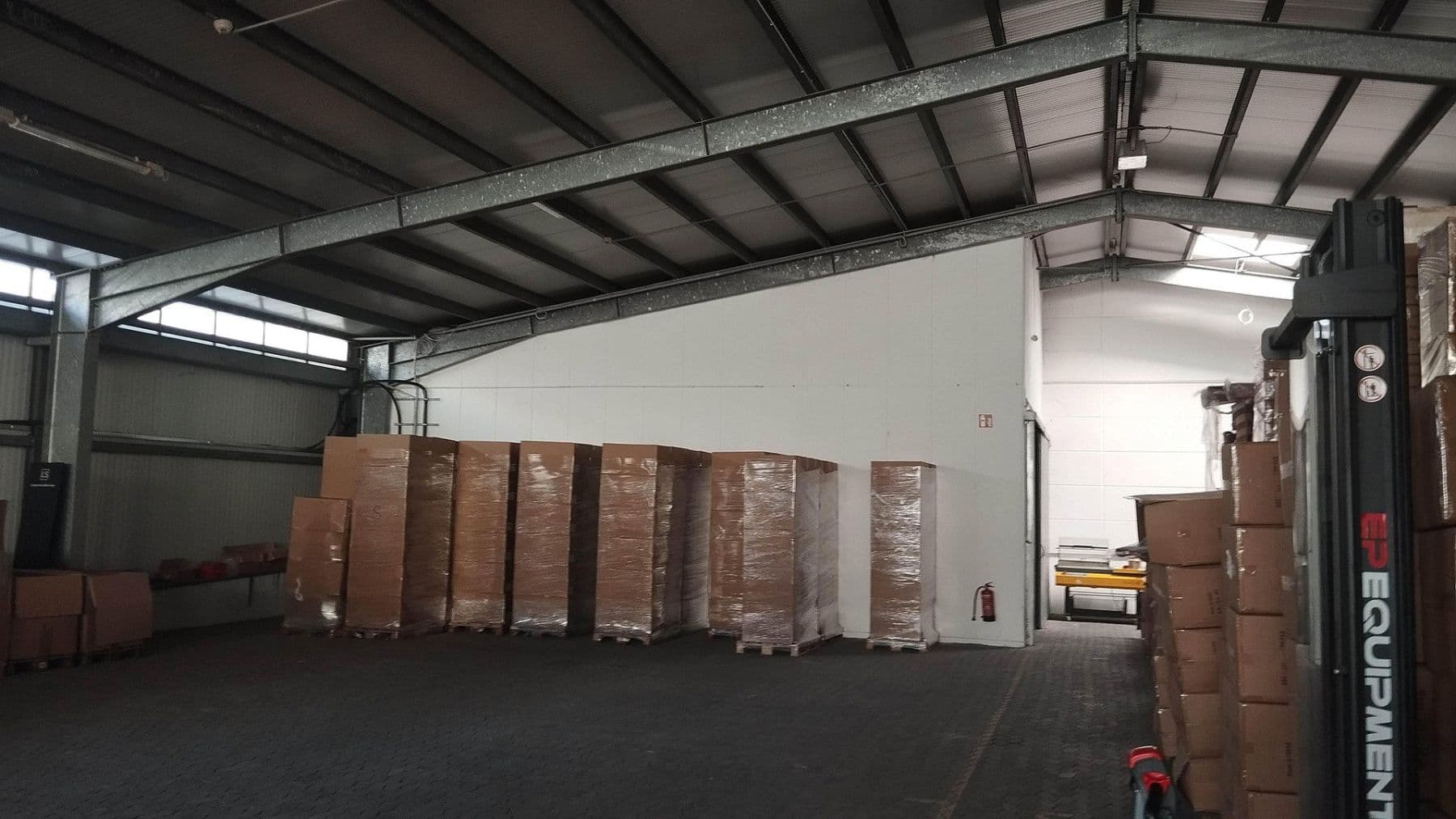 Pronájem nebytového prostoru 1.000 m², Industriegebiet 6, Saarbrücken, Země Sársko Pronájem nebytového prostoru 1.000 m², Industriegebiet 6, Saarbrücken, Země Sársko