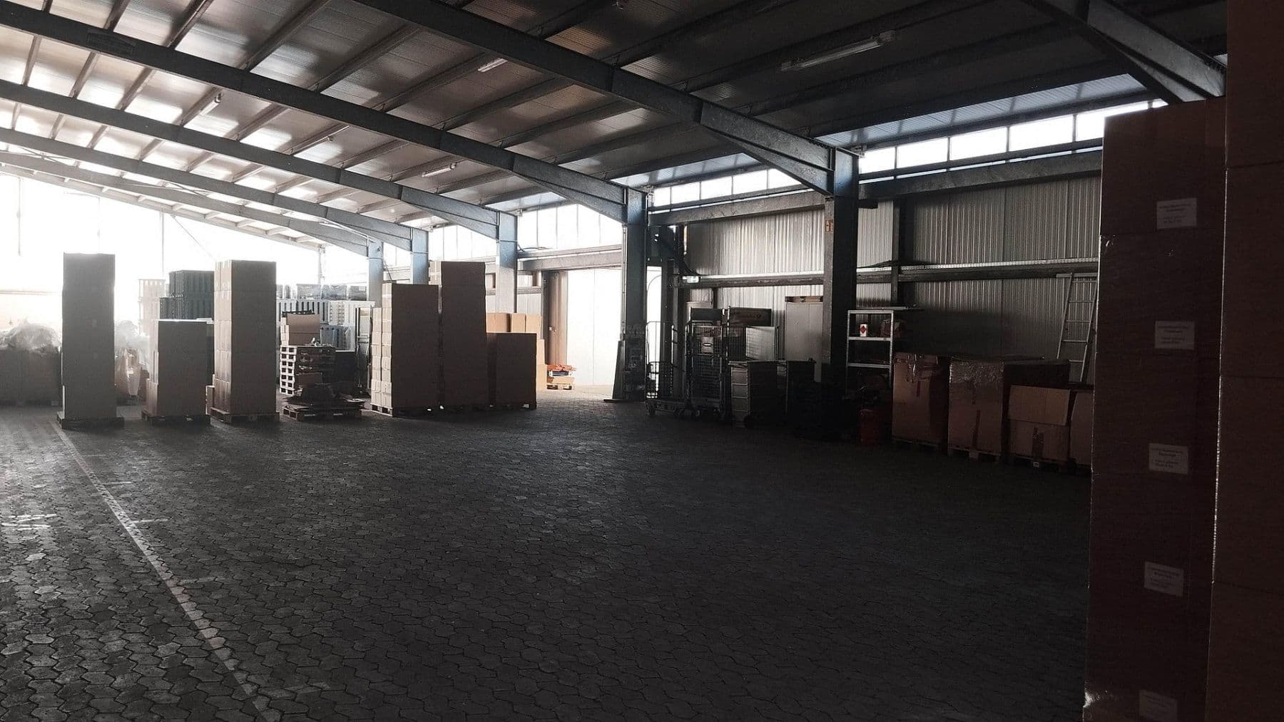 Pronájem nebytového prostoru 1.000 m², Industriegebiet 6, Saarbrücken, Země Sársko Pronájem nebytového prostoru 1.000 m², Industriegebiet 6, Saarbrücken, Země Sársko