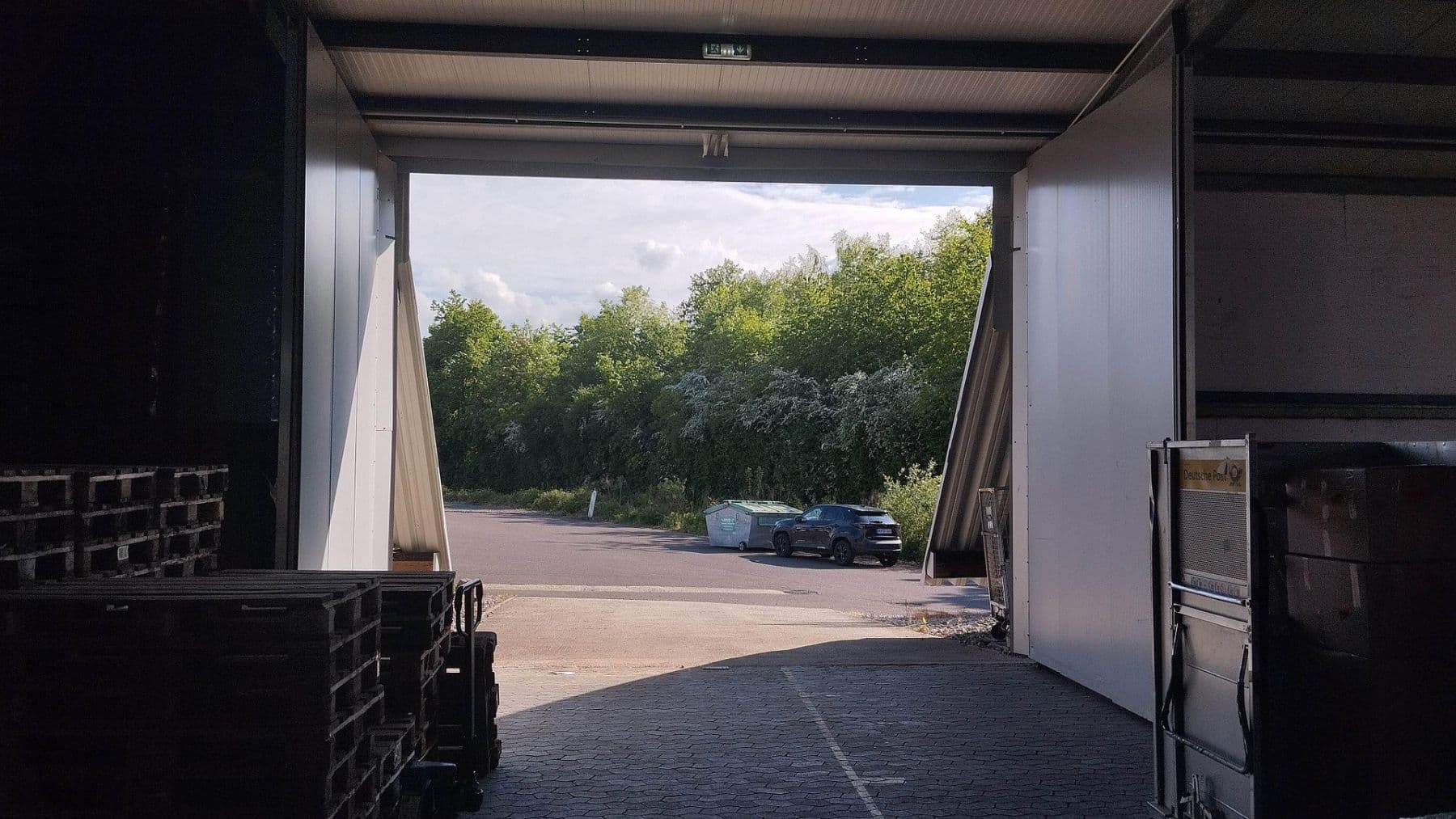 Pronájem nebytového prostoru 1.000 m², Industriegebiet 6, Saarbrücken, Země Sársko Pronájem nebytového prostoru 1.000 m², Industriegebiet 6, Saarbrücken, Země Sársko