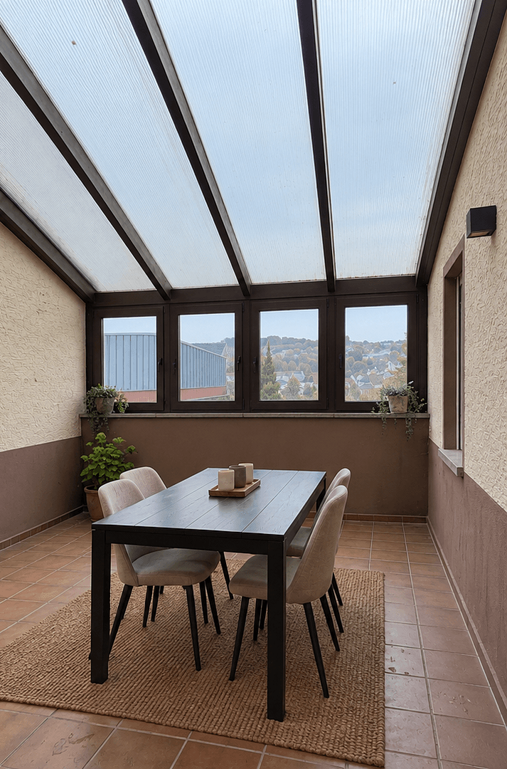 Pronájem bytu 2+1 90 m², Höhr-Grenzhausen, Porýní-Falc Pronájem bytu 2+1 90 m², Höhr-Grenzhausen, Porýní-Falc