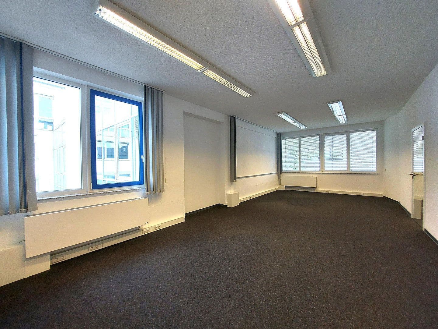 Pronájem kanceláře 200 m², Alzenau, Bavorsko Pronájem kanceláře 200 m², Alzenau, Bavorsko