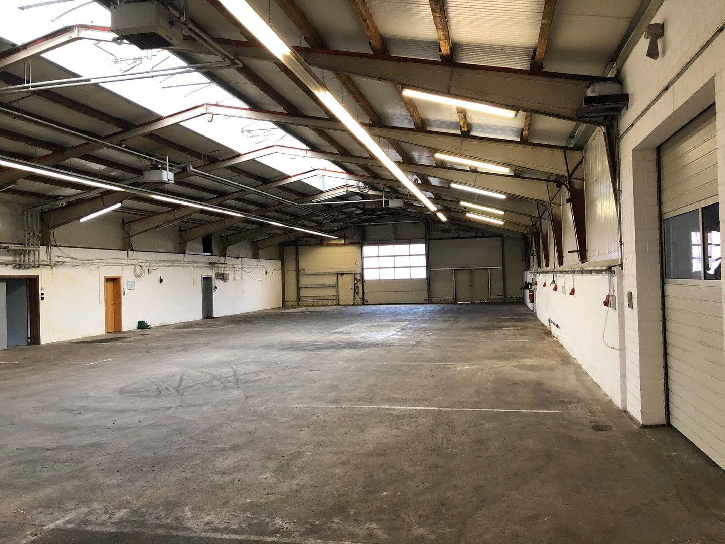 Pronájem nebytového prostoru 1.700 m², Wöstendöllen 24, Visbek, Dolní Sasko Pronájem nebytového prostoru 1.700 m², Wöstendöllen 24, Visbek, Dolní Sasko