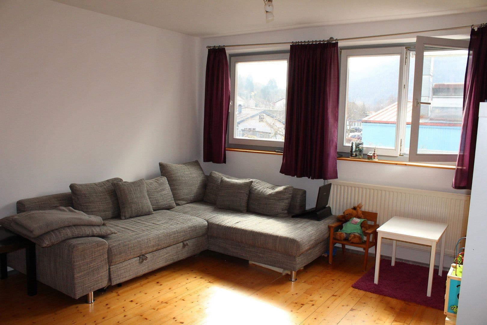 Pronájem bytu 4+kk 100 m², Beermiss 7, Bad Wildbad, Bádensko-Württembersko Pronájem bytu 4+kk 100 m², Beermiss 7, Bad Wildbad, Bádensko-Württembersko
