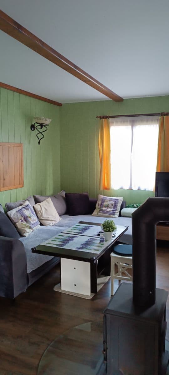 Prodej chaty, chalupy 60 m², pozemek 1.550 m², Benešov, Středočeský kraj Prodej chaty, chalupy 60 m², pozemek 1.550 m², Benešov, Středočeský kraj