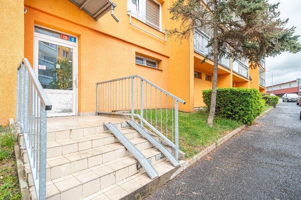 Pronájem bytu 2+kk 40 m², Karla Marxe, Most, Ústecký kraj Pronájem bytu 2+kk 40 m², Karla Marxe, Most, Ústecký kraj