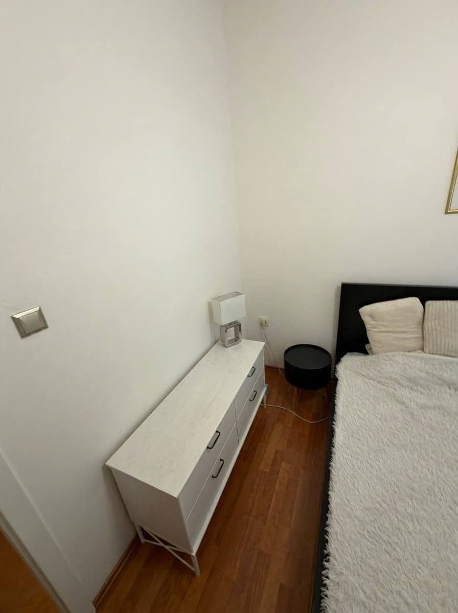 Pronájem bytu 2+1 49 m², Přemyslovská, Praha, Praha Pronájem bytu 2+1 49 m², Přemyslovská, Praha, Praha