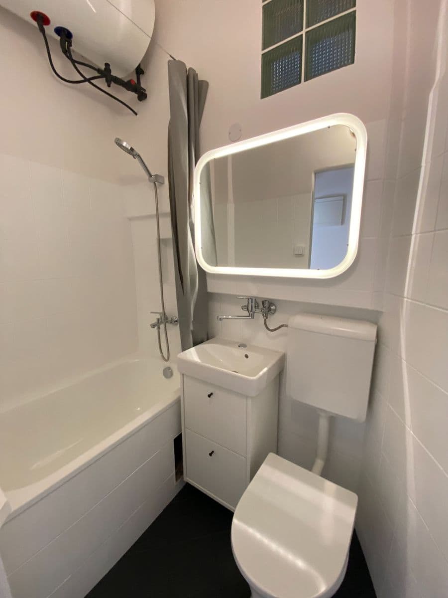 Pronájem bytu 2+kk 42 m², Ježkova, Praha, Praha Pronájem bytu 2+kk 42 m², Ježkova, Praha, Praha