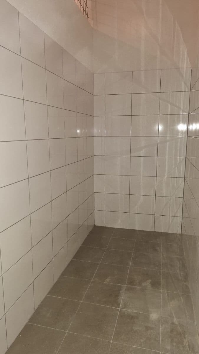Prodej nebytového prostoru 4 m², U Rajské zahrady, Praha, Praha Prodej nebytového prostoru 4 m², U Rajské zahrady, Praha, Praha