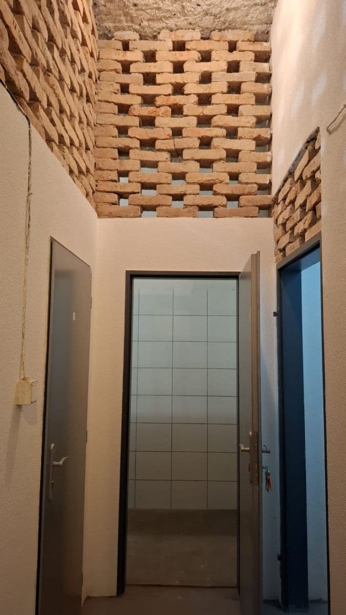 Prodej nebytového prostoru 4 m², U Rajské zahrady, Praha, Praha Prodej nebytového prostoru 4 m², U Rajské zahrady, Praha, Praha