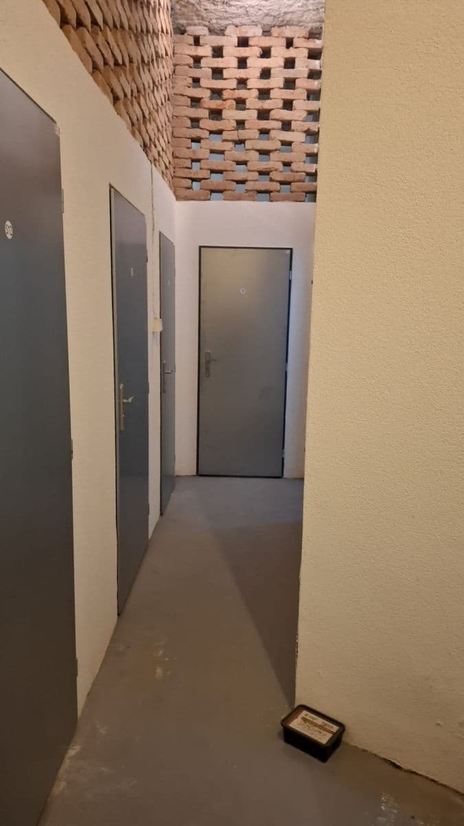 Prodej nebytového prostoru 4 m², U Rajské zahrady, Praha, Praha Prodej nebytového prostoru 4 m², U Rajské zahrady, Praha, Praha