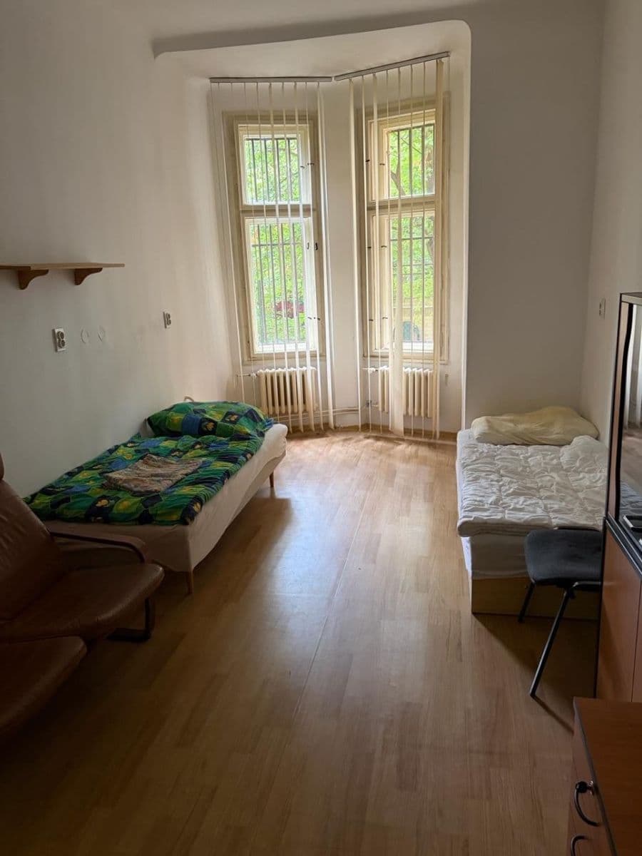 Pronájem bytu 3+1 87 m², Korunovační, Praha, Praha Pronájem bytu 3+1 87 m², Korunovační, Praha, Praha