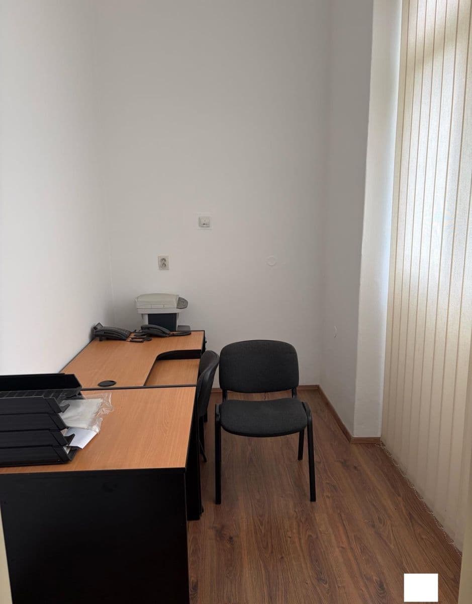Pronájem bytu 3+1 87 m², Korunovační, Praha, Praha Pronájem bytu 3+1 87 m², Korunovační, Praha, Praha