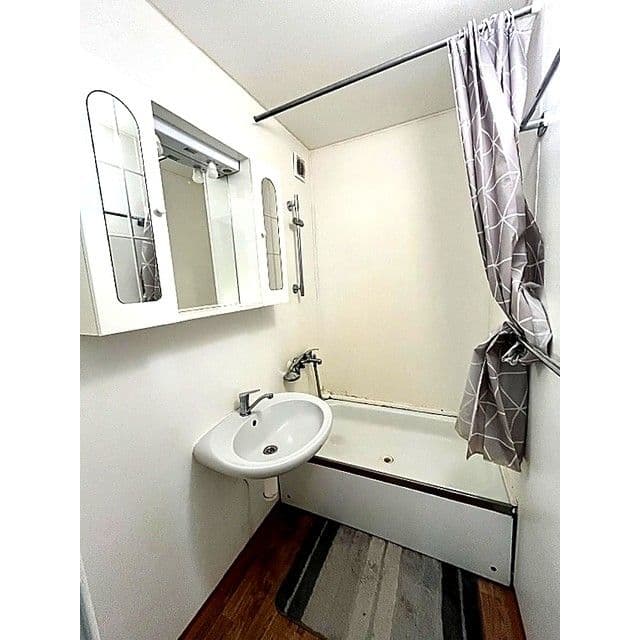 Prodej bytu 2+kk 44 m², Hráského, Praha, Praha Prodej bytu 2+kk 44 m², Hráského, Praha, Praha