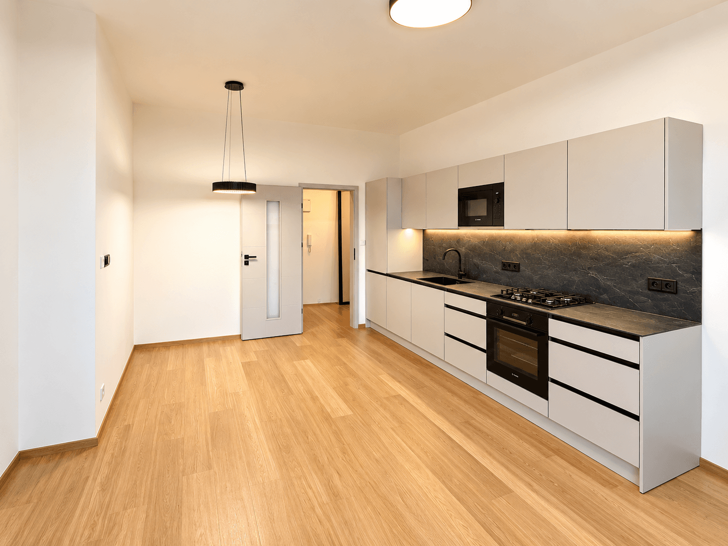 Pronájem bytu 2+kk 48 m², Čajkovského, Praha, Praha Pronájem bytu 2+kk 48 m², Čajkovského, Praha, Praha