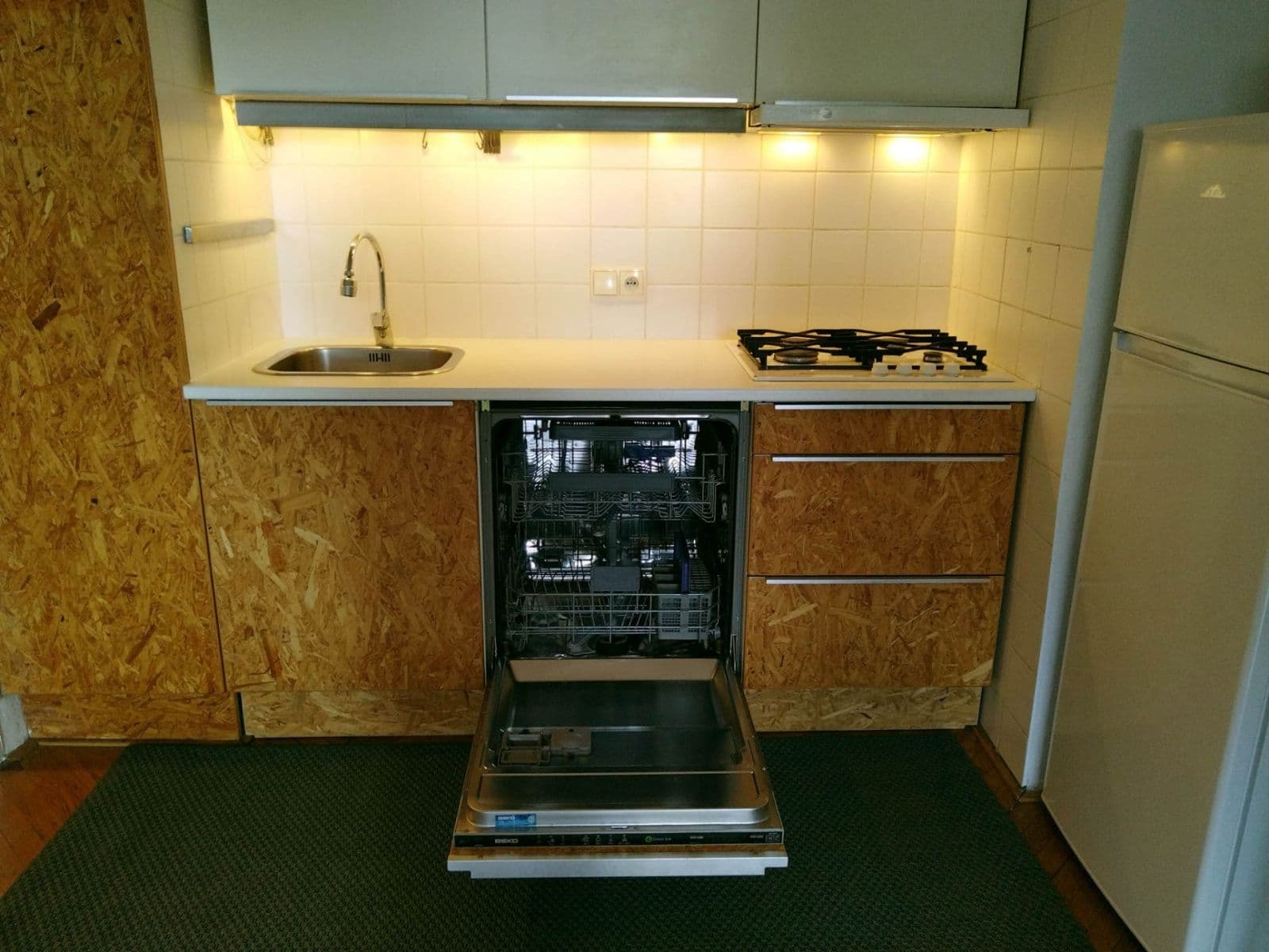 Pronájem bytu 2+kk 45 m², Gutova, Praha, Praha Pronájem bytu 2+kk 45 m², Gutova, Praha, Praha