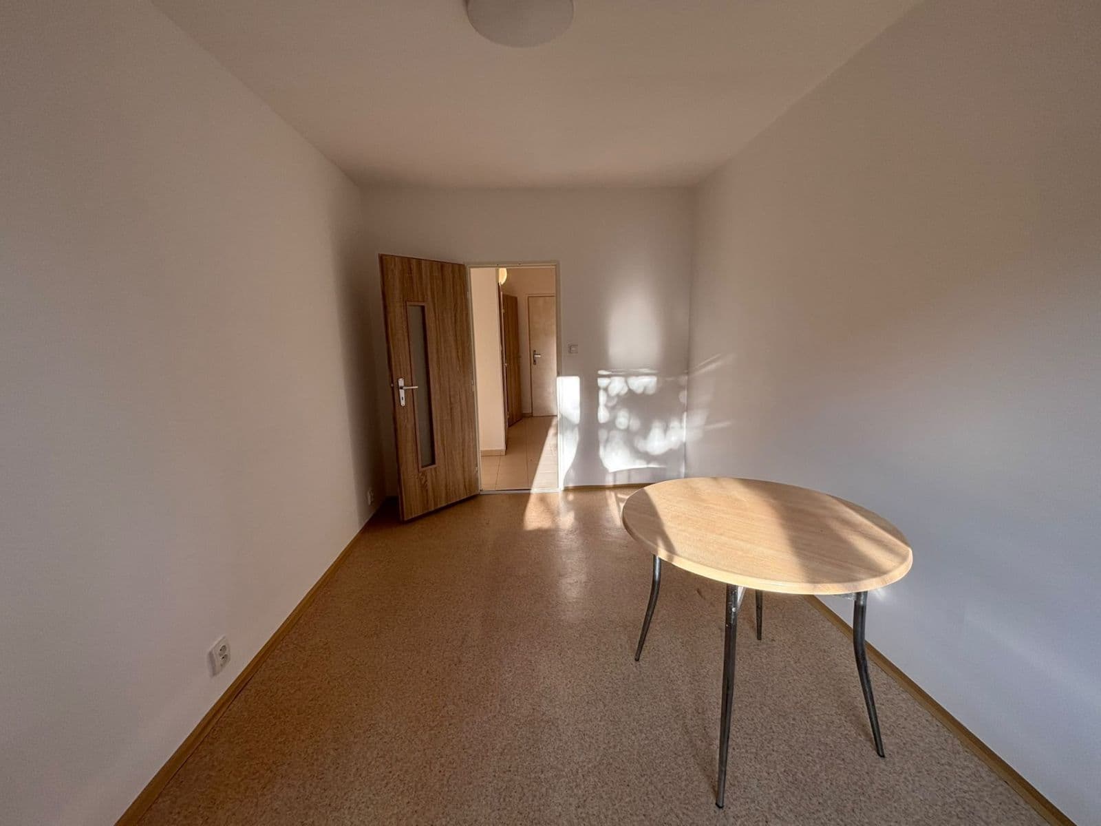 Pronájem bytu 2+kk 43 m², Chabařovická, Praha, Praha Pronájem bytu 2+kk 43 m², Chabařovická, Praha, Praha