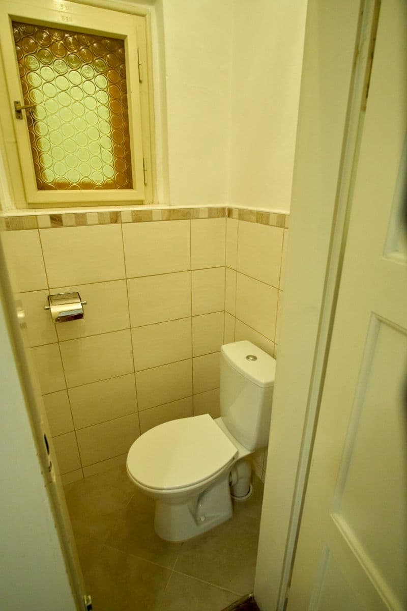 Pronájem bytu 3+1 59 m², Biskupcova, Praha, Praha Pronájem bytu 3+1 59 m², Biskupcova, Praha, Praha
