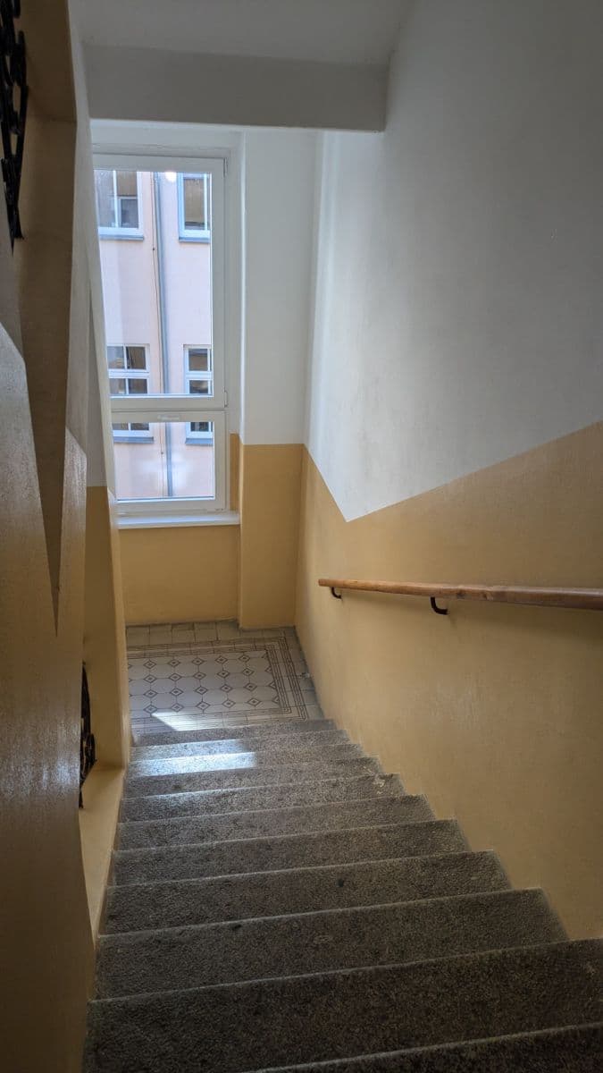 Pronájem bytu 2+1 53 m², Krále Jiřího, Karlovy Vary, Karlovarský kraj Pronájem bytu 2+1 53 m², Krále Jiřího, Karlovy Vary, Karlovarský kraj