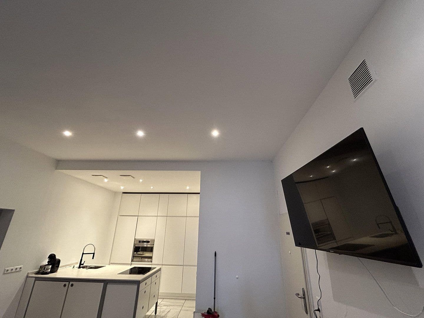 Prodej bytu 7+1 178 m², Karlsruhe, Bádensko-Württembersko Prodej bytu 7+1 178 m², Karlsruhe, Bádensko-Württembersko
