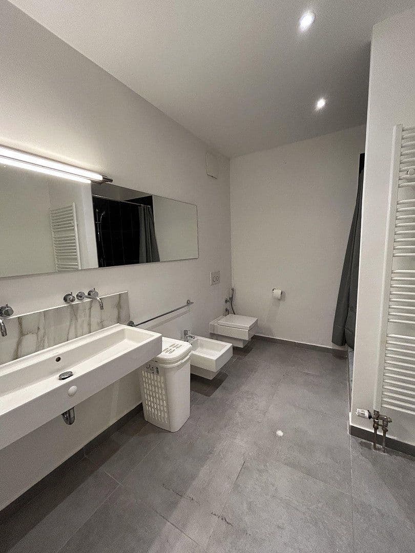 Prodej bytu 7+1 178 m², Karlsruhe, Bádensko-Württembersko Prodej bytu 7+1 178 m², Karlsruhe, Bádensko-Württembersko