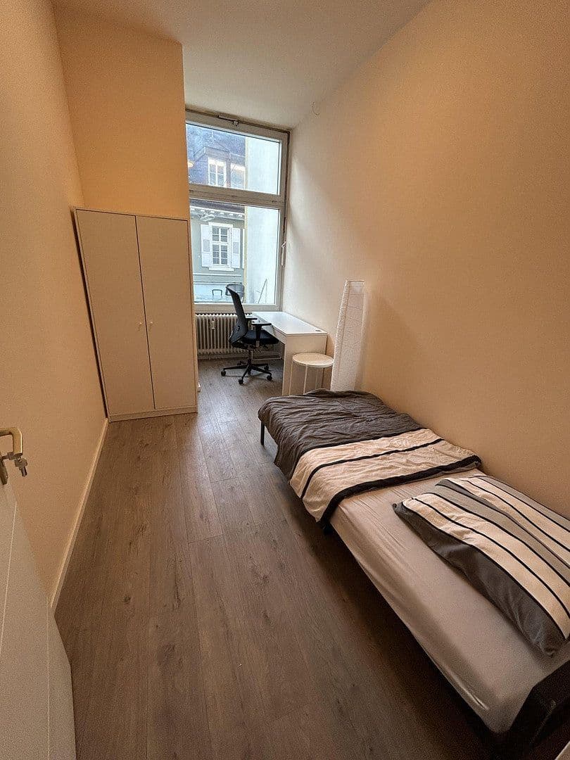 Prodej bytu 7+1 178 m², Karlsruhe, Bádensko-Württembersko Prodej bytu 7+1 178 m², Karlsruhe, Bádensko-Württembersko