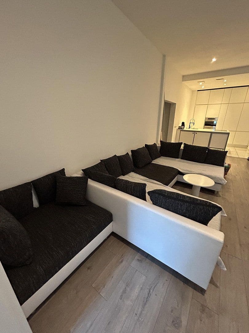 Prodej bytu 7+1 178 m², Karlsruhe, Bádensko-Württembersko Prodej bytu 7+1 178 m², Karlsruhe, Bádensko-Württembersko