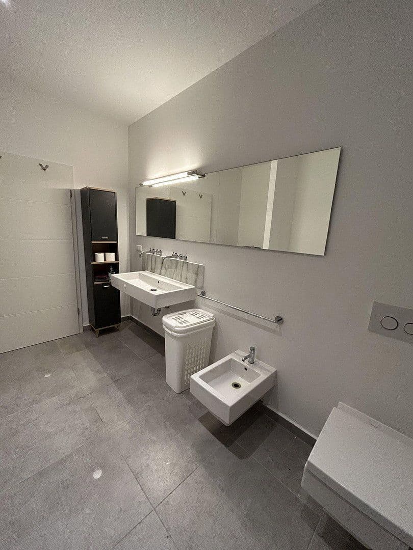 Prodej bytu 7+1 178 m², Karlsruhe, Bádensko-Württembersko Prodej bytu 7+1 178 m², Karlsruhe, Bádensko-Württembersko